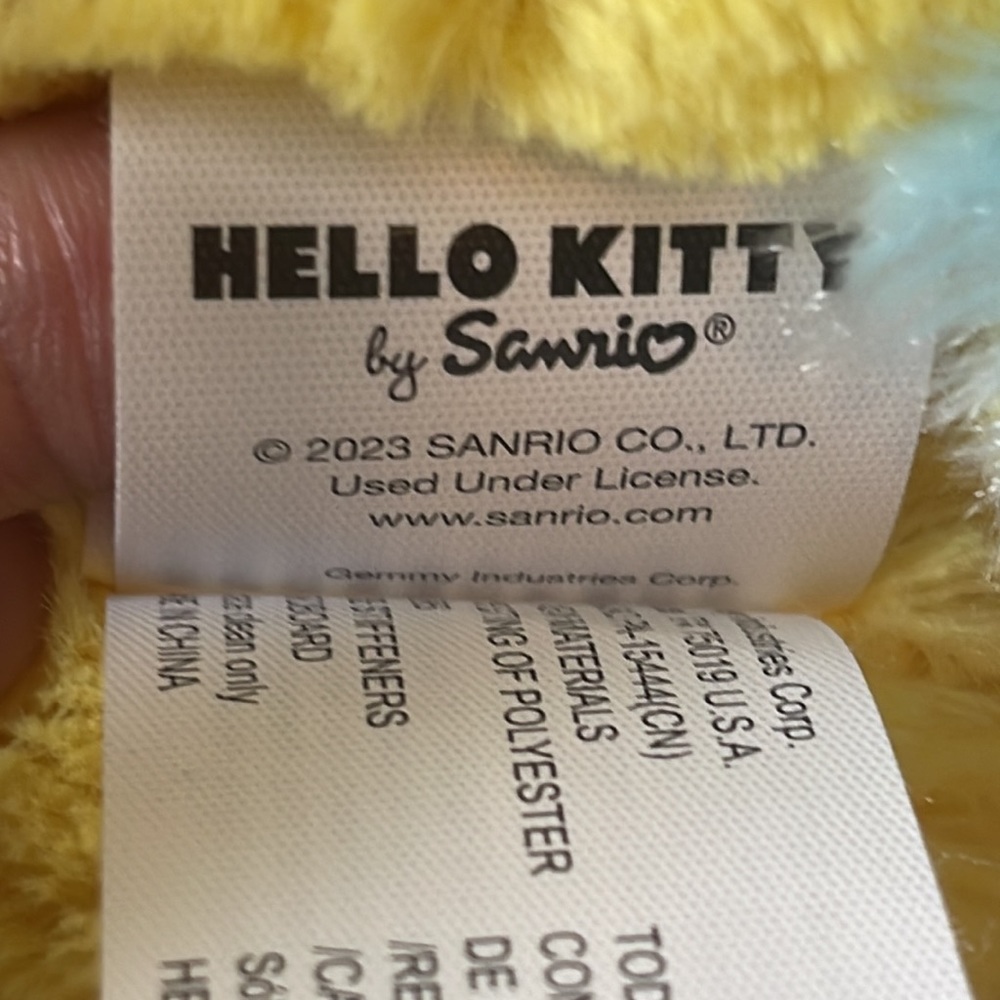 Hello Kitty Easter Greeter new 2023 CVS exclusive "bunny hop" side stepper NWT - Picture 5 of 5